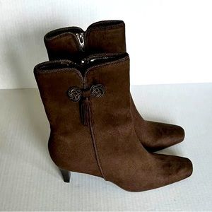 Brown Ankle Boots Studio Works size 8.5